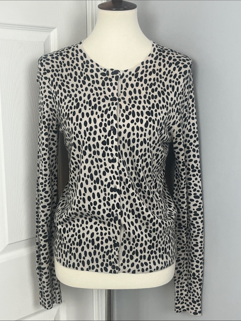 Ann Taylor Black & Taupe Lightweight Animal Print Cardigan Size Medium